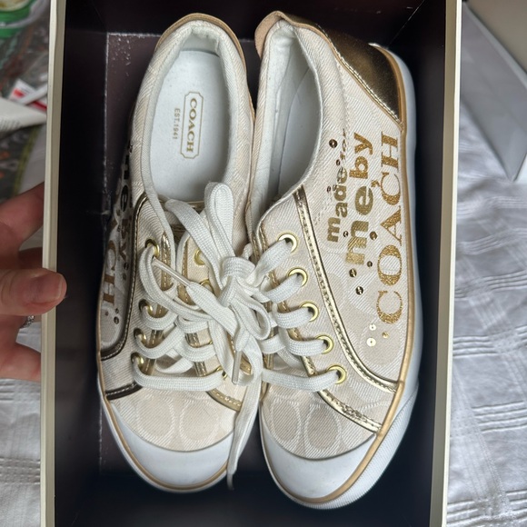 Coach Sneakers, Ivory/Gold, Size 7.5 - Picture 4 of 7